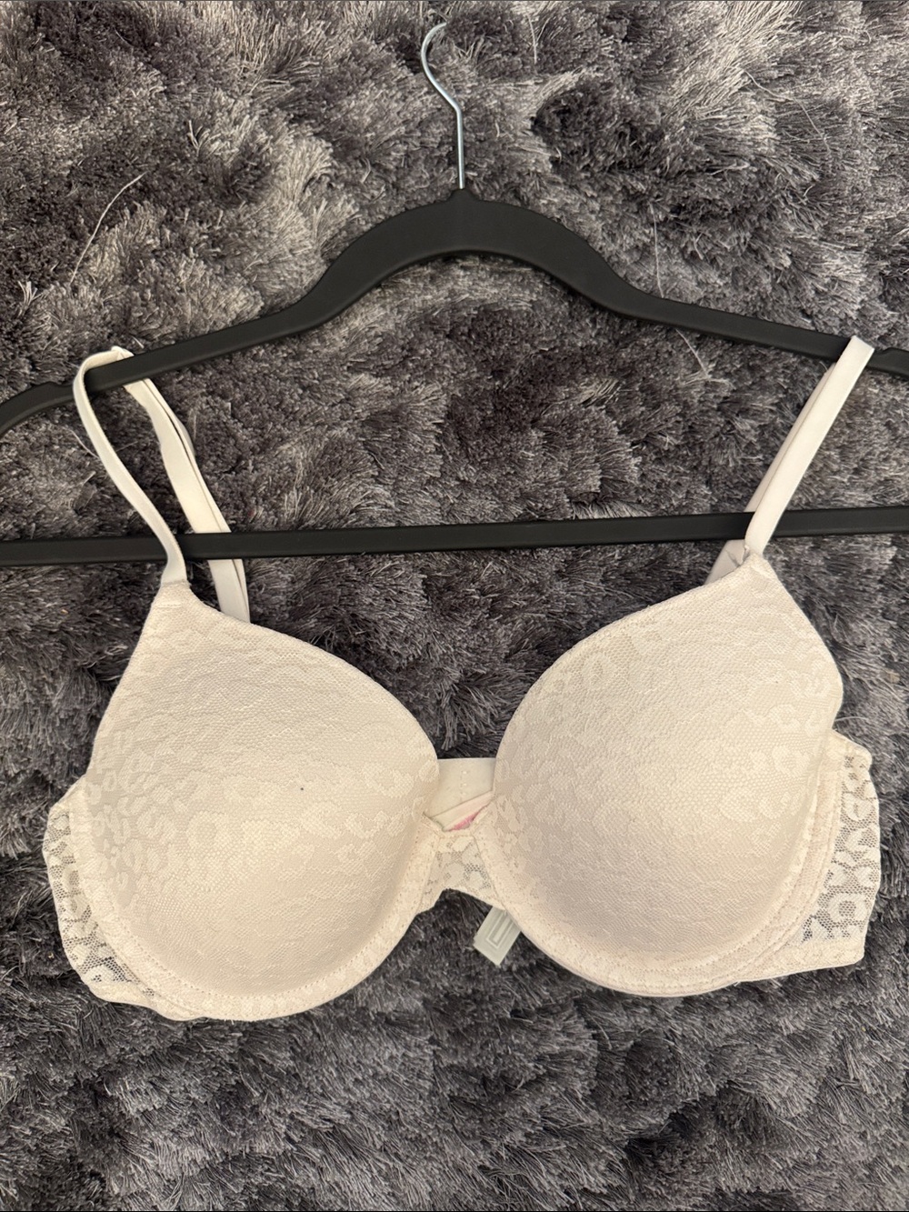PINK Victoria's Secret Lace everyday t shirt Bra in Black and white - Picture 6 of 8